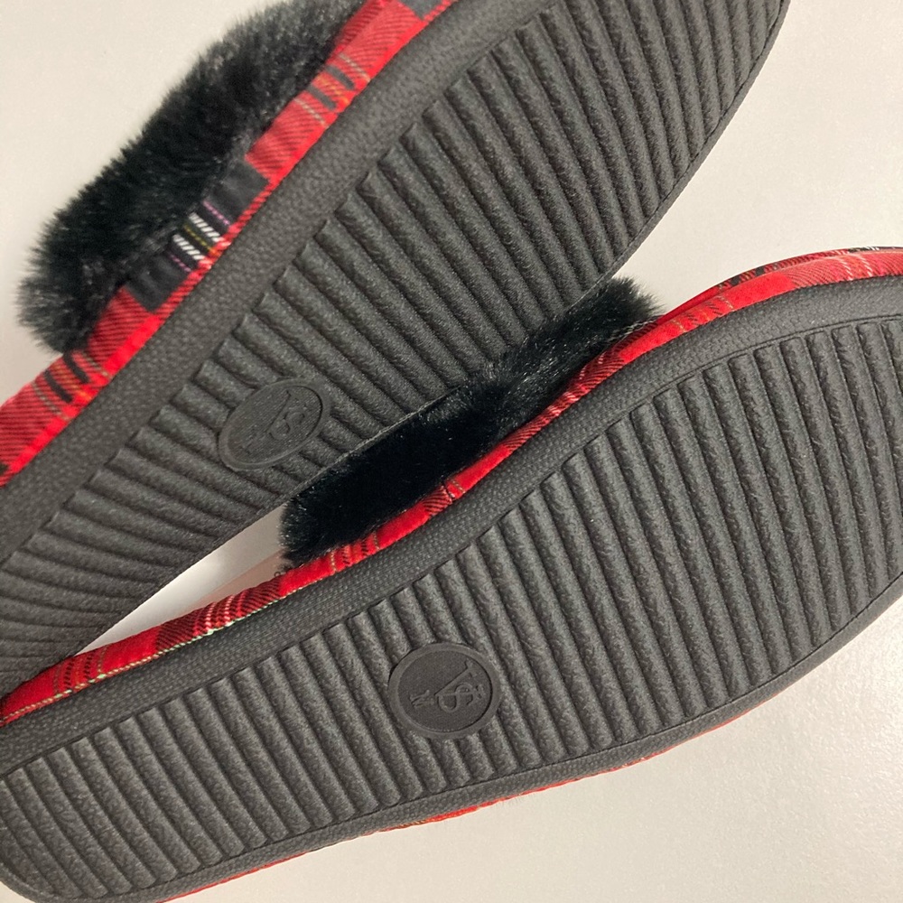 Victoria’s Secret slippers - Picture 5 of 6